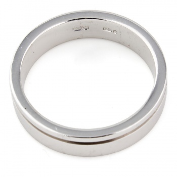 18ct white gold 6.0g Wedding Ring size L